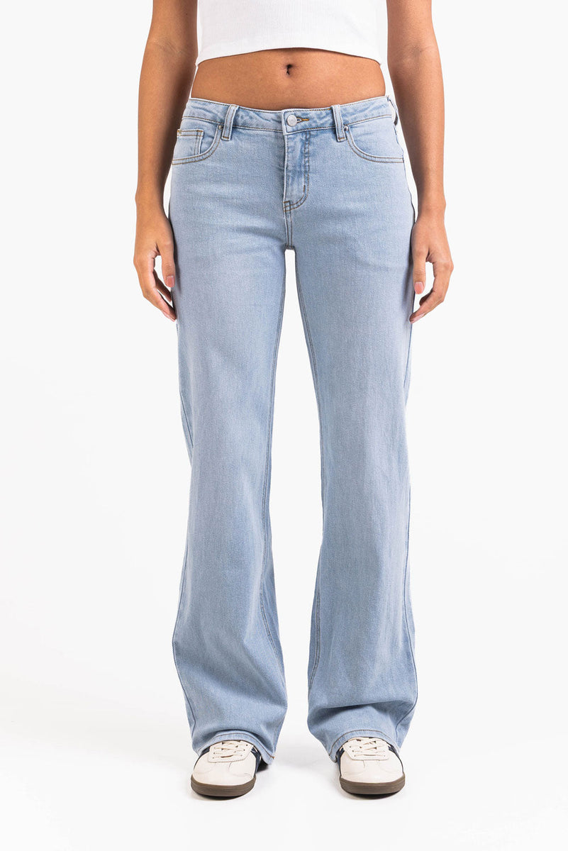 Dina 02Mid Straight Jeans - Bleach Blue – MADLADY