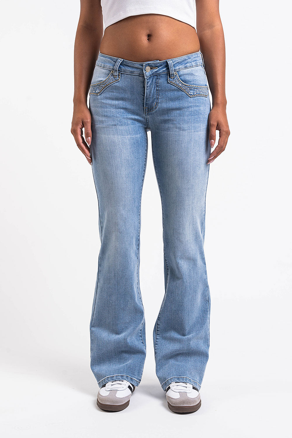 Taylor 01Low Bootcut Jeans - Bleach Blue