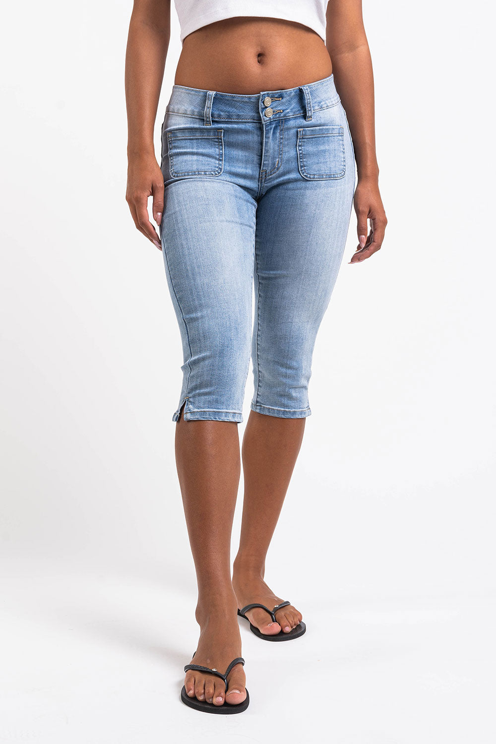 Claire 03Mid Capri Jeans - Bleach Blue