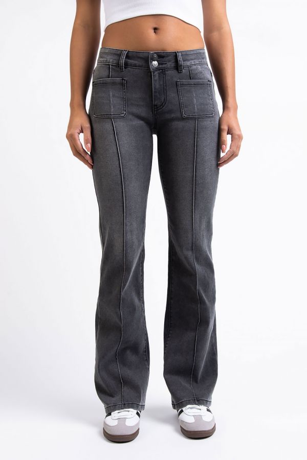 Lavtaljede Bootcut Jeans - Claire Washed Black